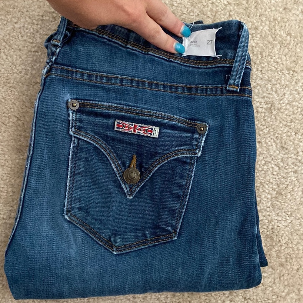 Hudson Jeans - Beth “baby boot” (16” leg opening)